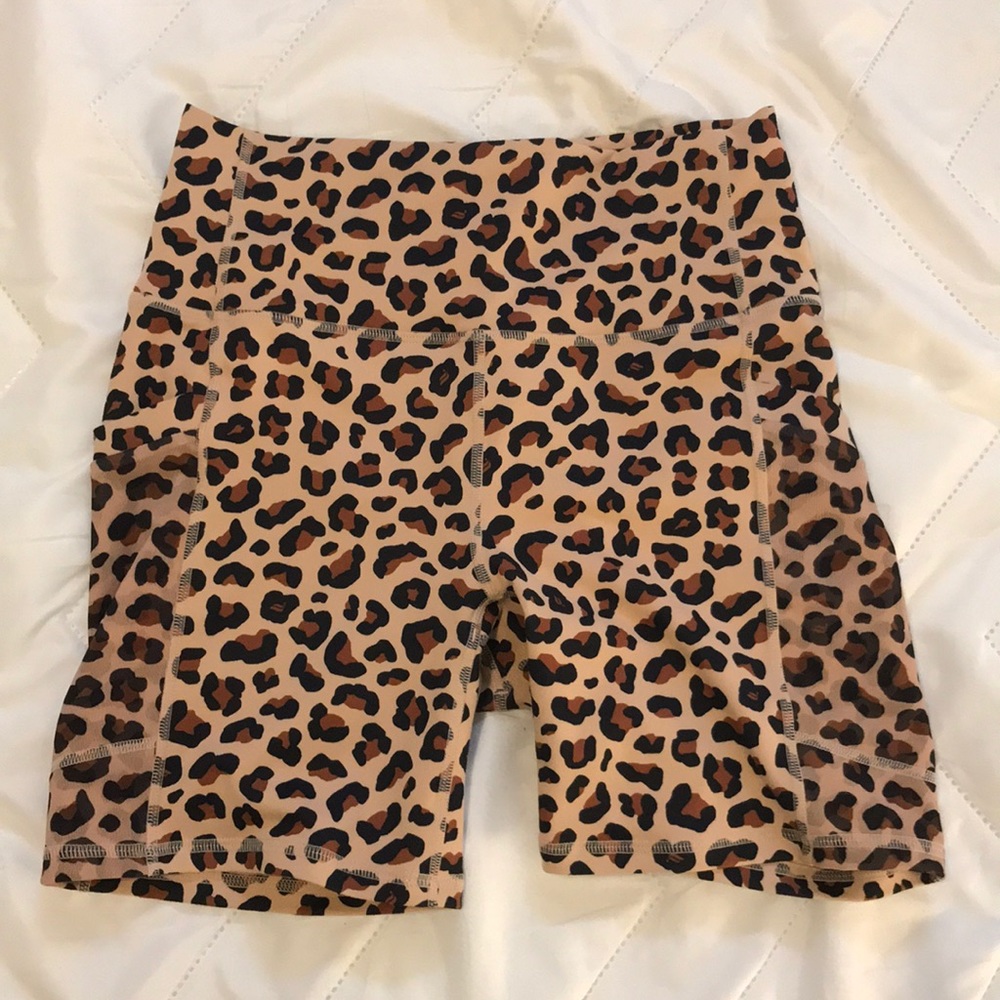 Fabletics Trinity Shorts